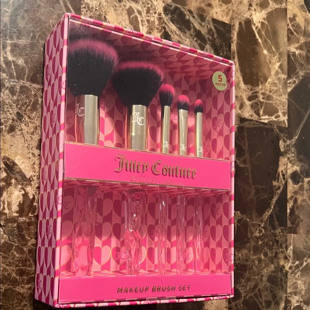 NWT NIB Juicy Couture Pink and Black Makeup Brush Collection